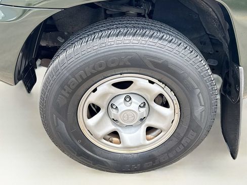Used 2012 Toyota Tacoma 4x4 Access Cab V6 w/ SR5 Pkg image 35