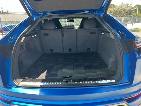 Used 2021 Lamborghini Urus image 15