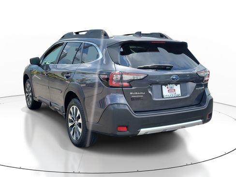 Certified 2025 Subaru Outback Limited AWD/4WD image 4