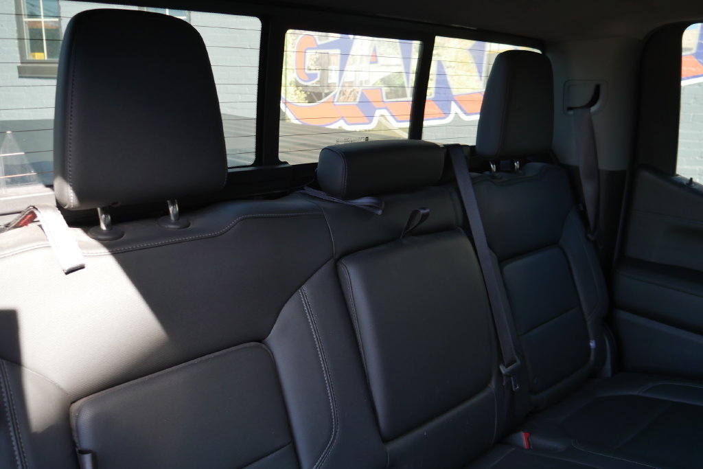 Used 2019 Chevrolet Silverado 1500 LTZ w/ LTZ Premium Package AWD/4WD image 17