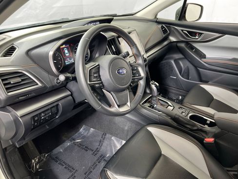 Used 2022 Subaru Crosstrek 2.5i Limited w/ Moonroof Package 2 image 9