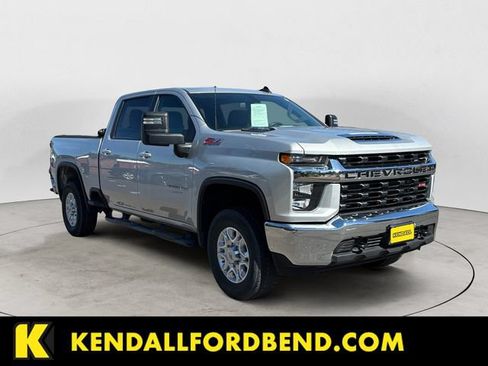 Used 2022 Chevrolet Silverado 3500 LT w/ Advanced Trailering Package AWD/4WD image 3
