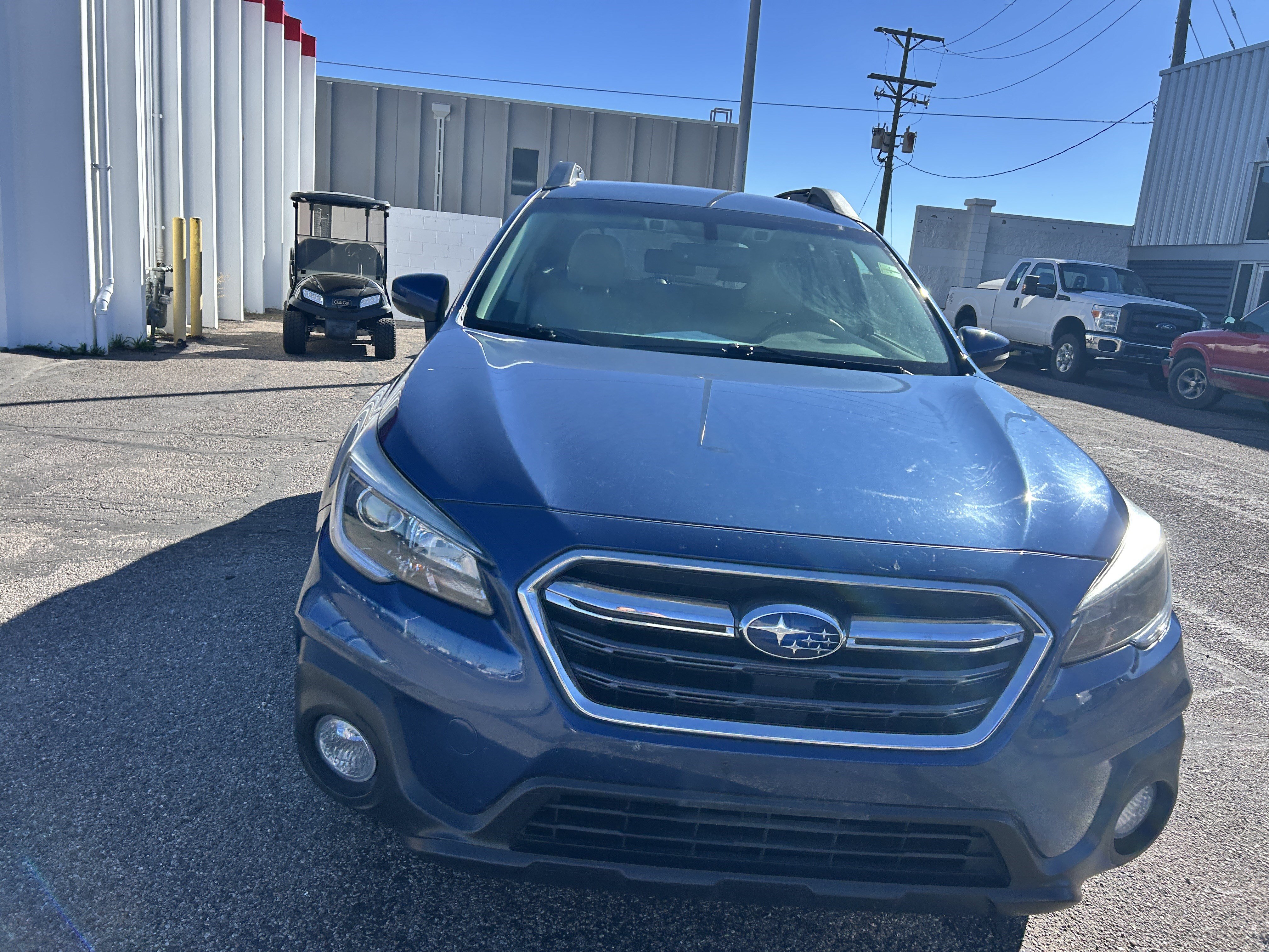Used 2019 Subaru Outback 3.6R Limited AWD/4WD image 8