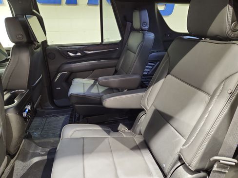 Certified 2023 GMC Yukon Denali w/ Denali Reserve Package AWD/4WD image 20