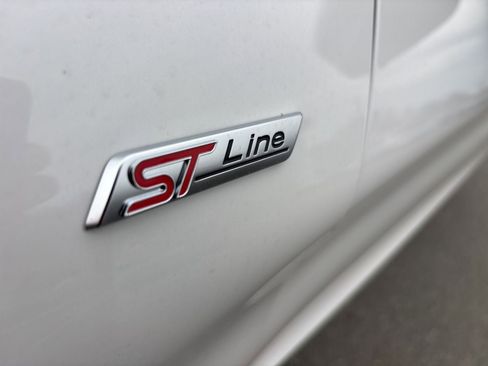 New 2026 Ford Explorer ST-Line image 12