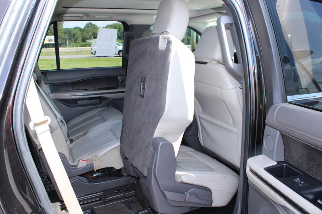 Used 2021 Ford Expedition Limited AWD/4WD image 22