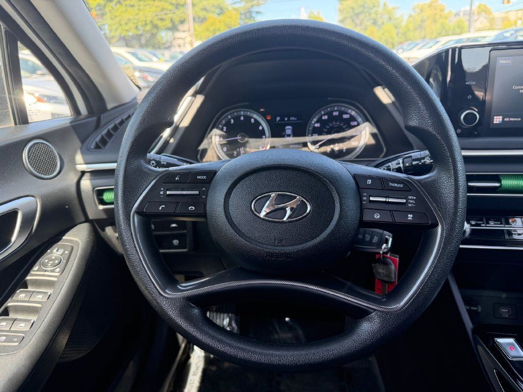 Used 2022 Hyundai Sonata SE FWD image 13