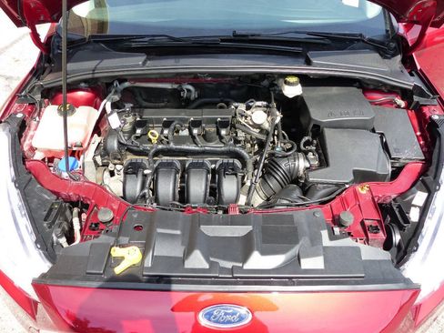 Used 2017 Ford Focus Titanium FWD image 18