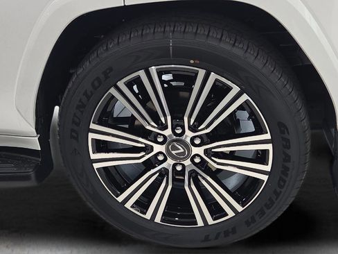 New 2026 Lexus LX 600 4WD w/ Luxury Package image 8