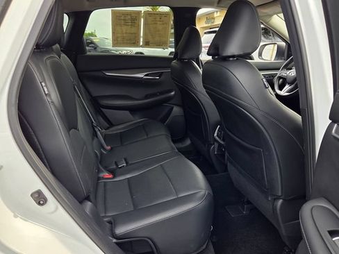 Used 2023 INFINITI QX50 Luxe FWD image 16