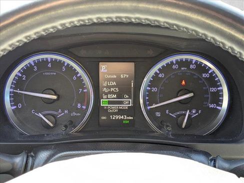 Used 2019 Toyota Highlander XLE image 10