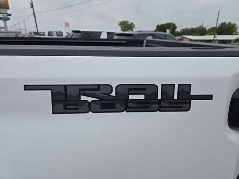 Used 2025 Chevrolet Silverado 2500 LT w/ Trail Boss Package image 9