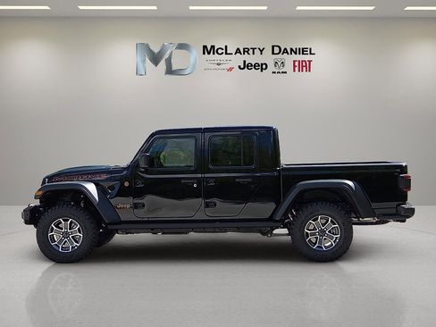 New 2025 Jeep Gladiator Mojave w/ Steel Bumper Group image 3