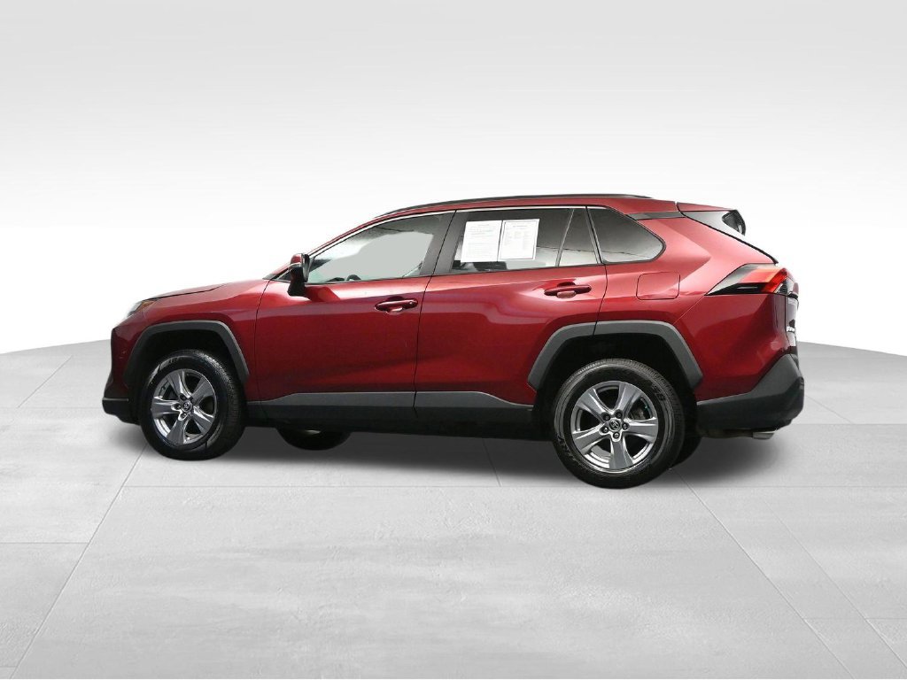 Used 2022 Toyota RAV4 XLE AWD/4WD image 22
