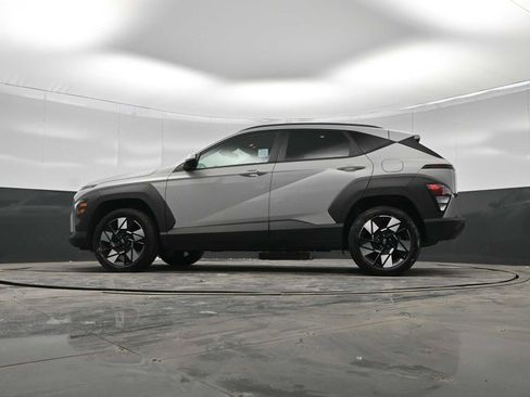 Used 2025 Hyundai Kona SEL image 50