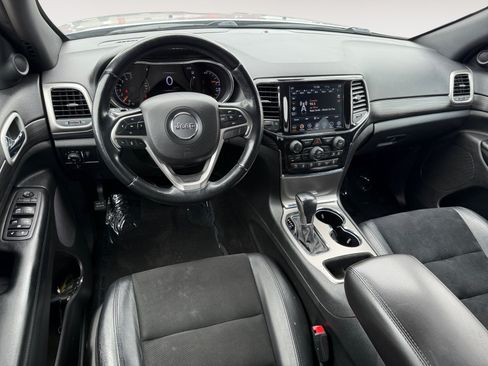 Used 2021 Jeep Grand Cherokee Laredo X AWD/4WD image 15