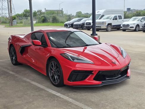 Used 2024 Chevrolet Corvette Stingray Preferred Cpe RWD image 3