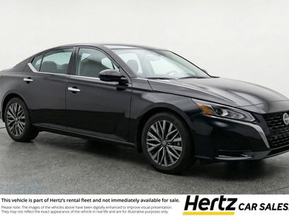 Used 2025 Nissan Altima 2.5 SV