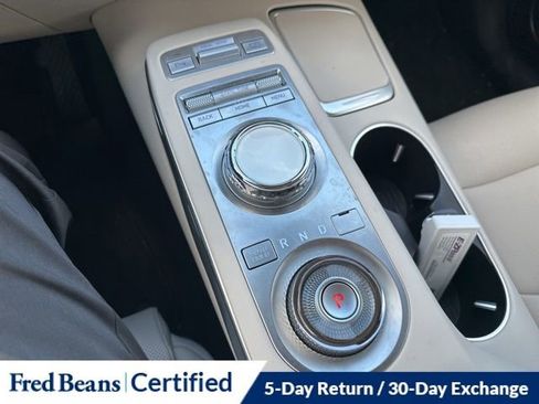 Used 2024 Genesis GV70 2.5T w/ Select Package image 17