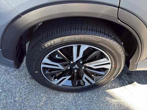 New 2026 Mitsubishi Eclipse Cross SEL image 12