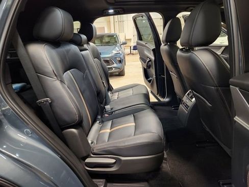 Certified 2025 MAZDA CX-70 Plug-In Hybrid w/ Premium Plus image 31