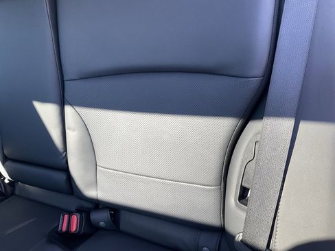 Used 2017 Subaru Outback 2.5i Limited image 30