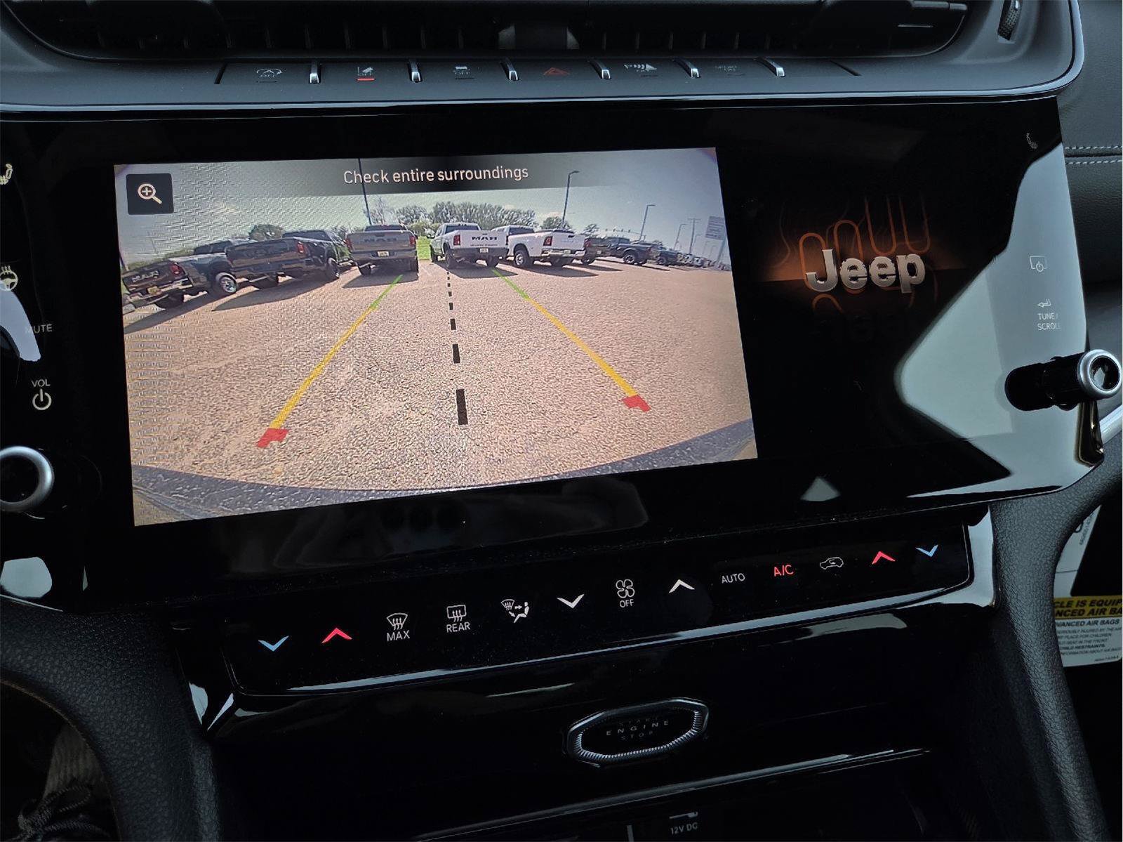New 2027 Jeep Grand Cherokee Altitude RWD image 9