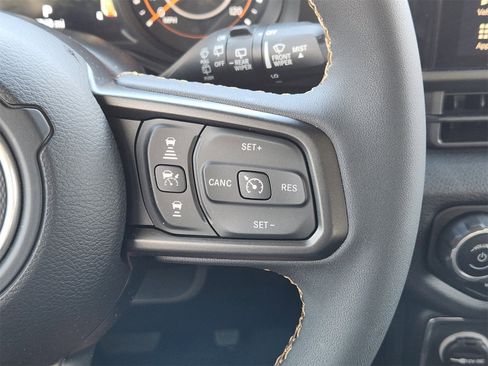 Used 2024 Jeep Wrangler Sport image 37