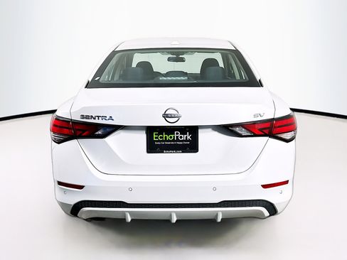 Used 2024 Nissan Sentra SV image 7