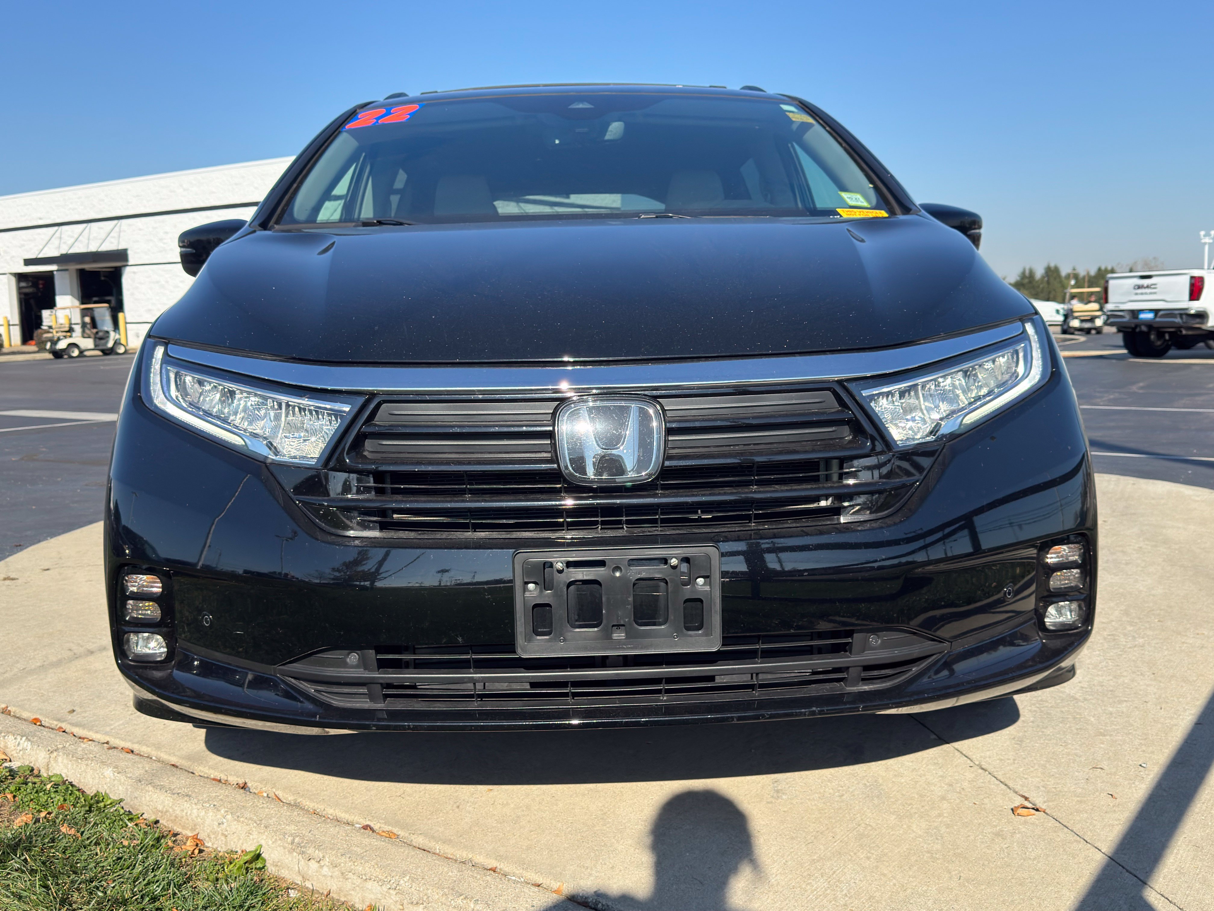 Used 2022 Honda Odyssey Touring image 2