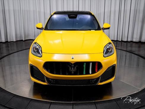 Used 2023 Maserati Grecale Trofeo AWD/4WD image 4