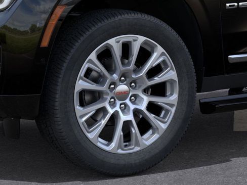 New 2025 GMC Yukon XL Denali w/ Sun & Power Step Package image 9