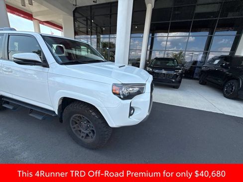 Used 2021 Toyota 4Runner TRD Off-Road Premium w/ Moonroof Package AWD/4WD image 7