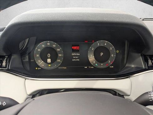 Used 2026 Land Rover Range Rover Evoque S AWD/4WD image 11