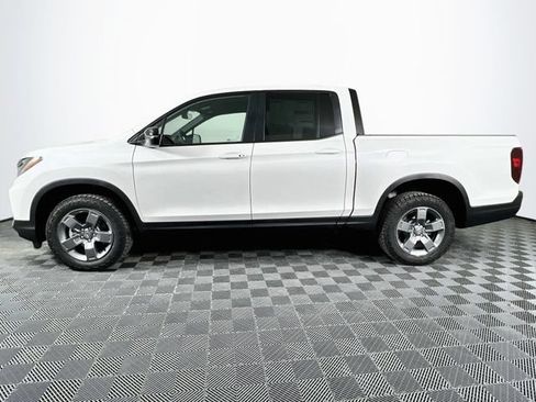 Certified 2025 Honda Ridgeline TrailSport image 3