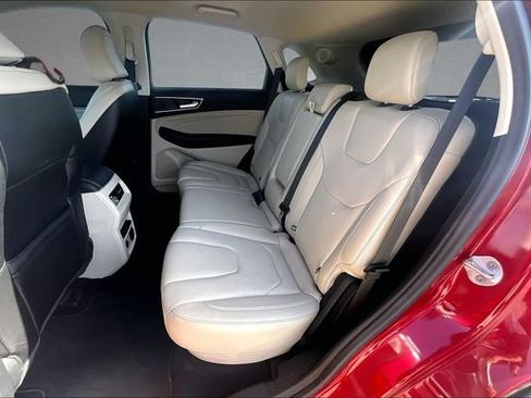 Used 2022 Ford Edge Titanium AWD/4WD image 22