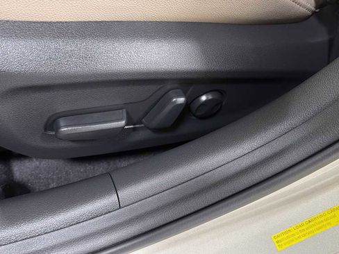 Used 2018 Hyundai Elantra Limited w/ Limited Ultimate Package 02 image 14