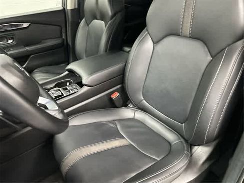 Certified 2025 Honda Pilot EX-L image 10