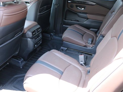 Used 2025 Honda Pilot Elite image 33