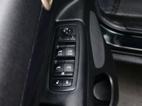 Used 2014 Jeep Grand Cherokee Laredo w/ Quick Order Package 23E AWD/4WD image 10