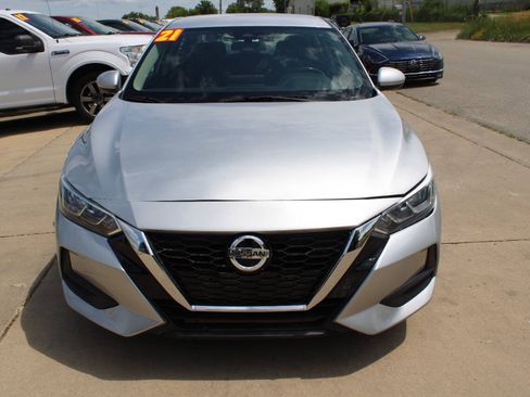 Used 2021 Nissan Sentra SV FWD image 3