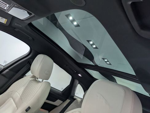 New 2026 Jaguar F-PACE R-Dynamic S image 9