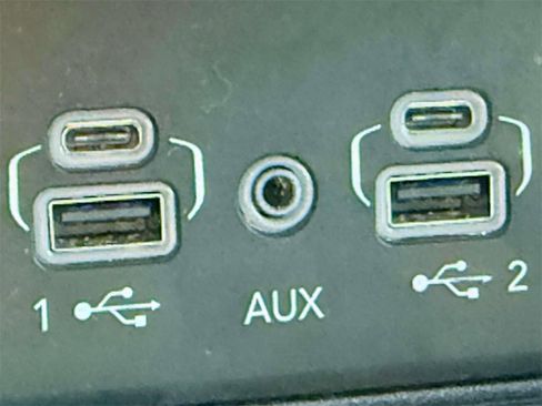 Used 2024 Jeep Grand Cherokee L Laredo image 24