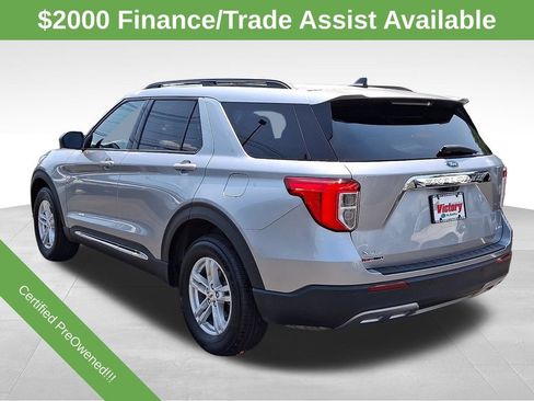 Used 2023 Ford Explorer XLT w/ Equipment Group 202A AWD/4WD image 4