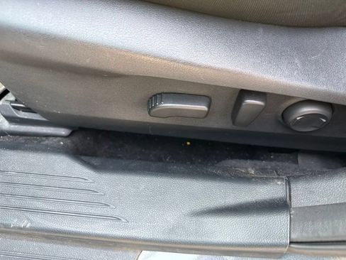 Used 2024 Subaru Outback Premium AWD/4WD image 9