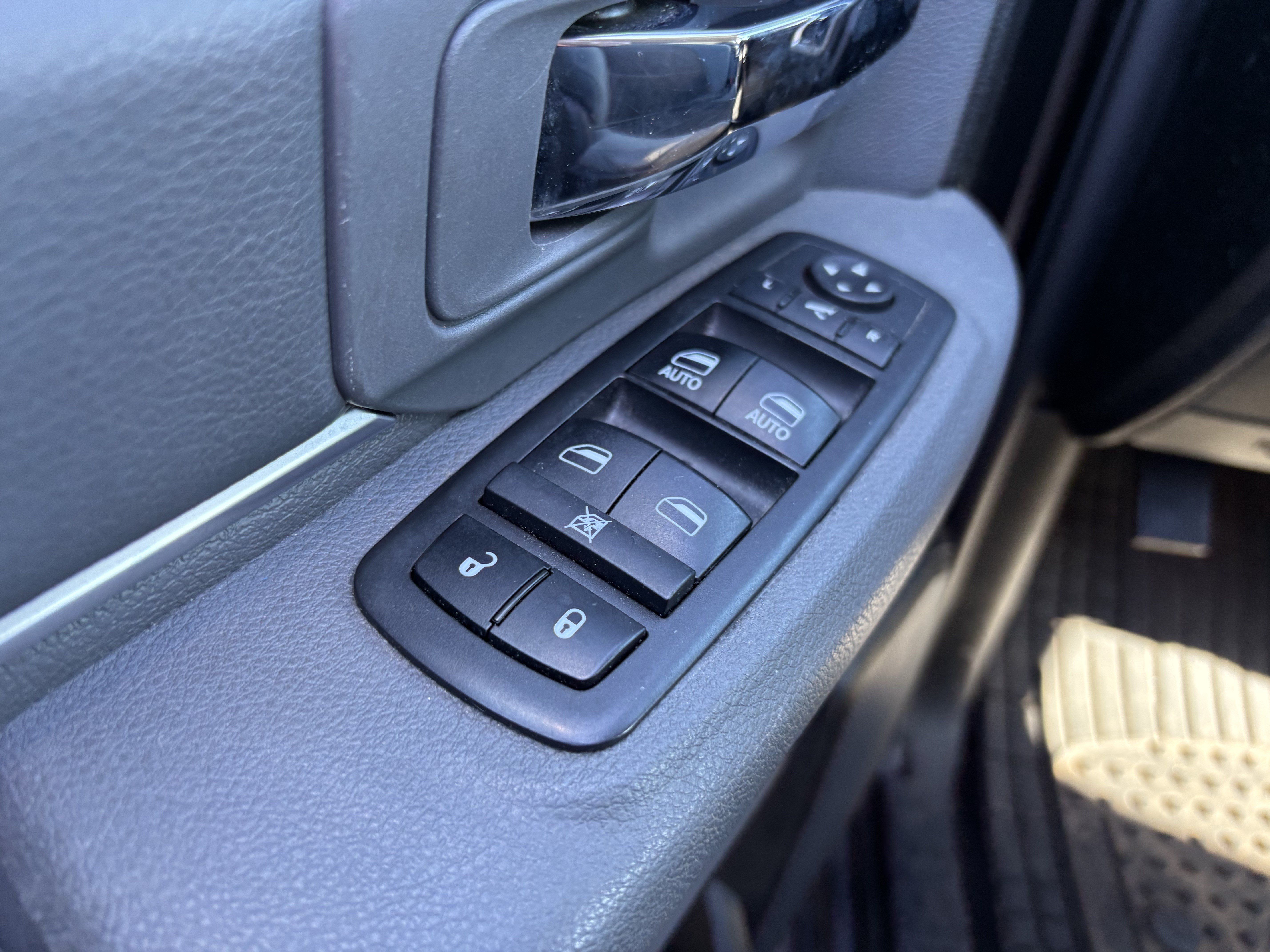 Used 2019 RAM 1500 Big Horn RWD image 15
