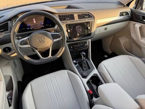 Used 2022 Volkswagen Tiguan SE AWD/4WD image 70