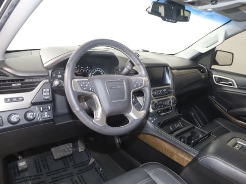 Used 2018 GMC Yukon Denali w/ Denali Ultimate Package AWD/4WD image 28
