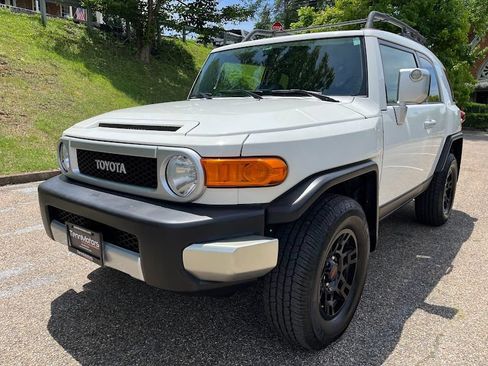 Used 2014 Toyota FJ Cruiser 4WD w/ Convenience Package image 33
