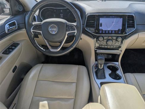 Used 2019 Jeep Grand Cherokee Limited w/ Luxury Group II image 25